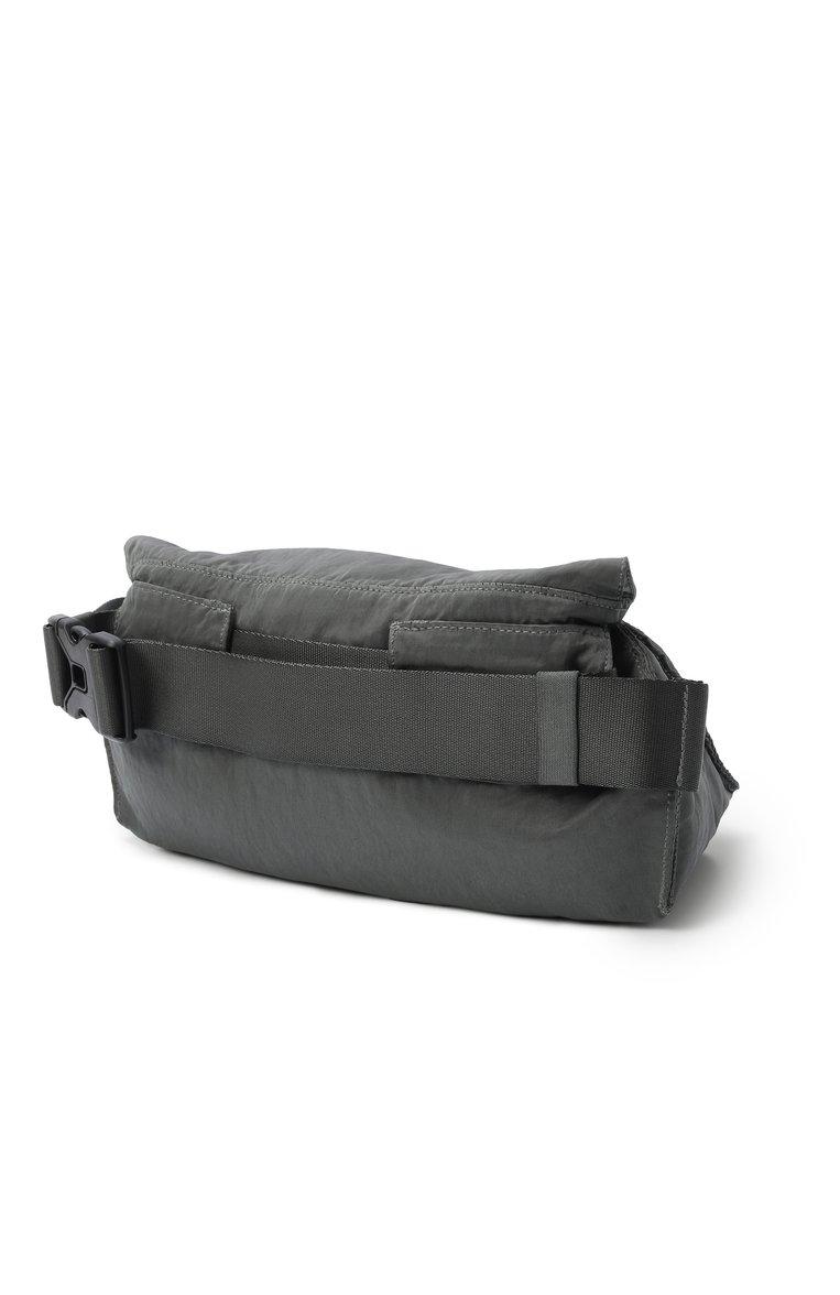 https://st-cdn.tsum.com/sig/94ce9fbedfd592700df42c62a34097fa/width/763/i/d5/6d/64/57/cb8b23f6-42e0-44ed-98fa-72455fbac369.jpg