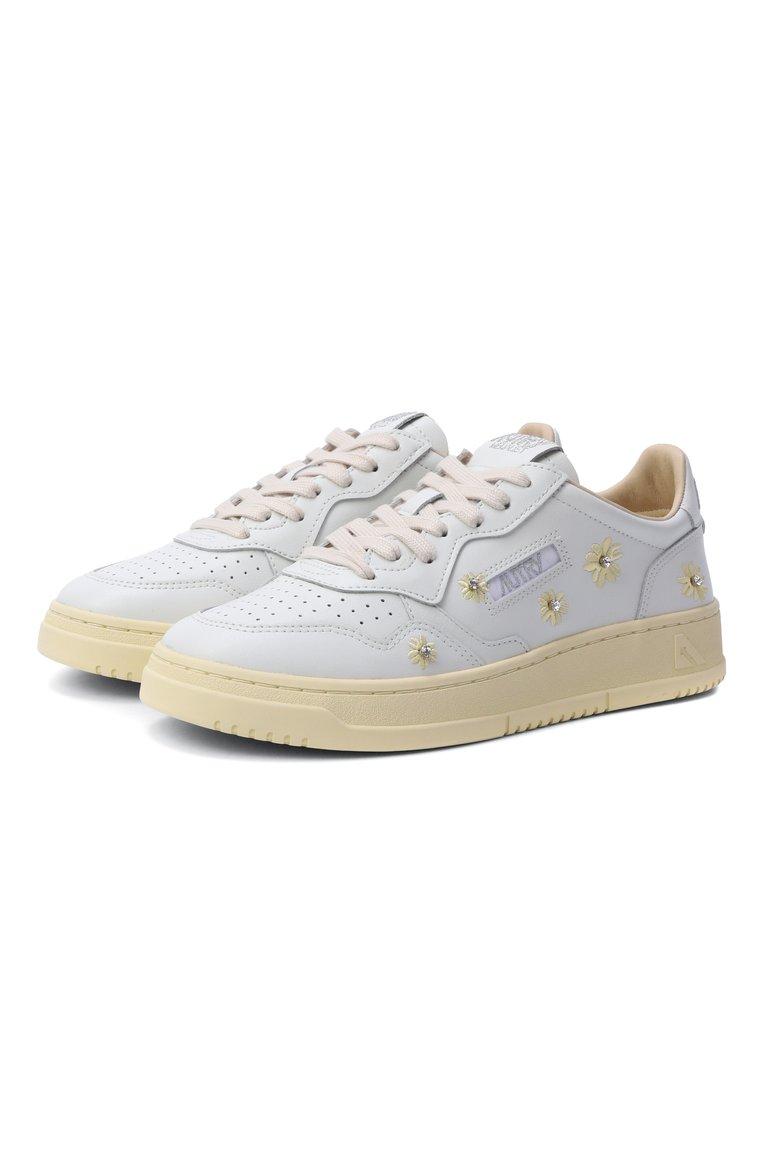 https://st-cdn.tsum.com/sig/99f733fa0d3caacbe6e059341d8a28c2/width/763/i/29/5e/fe/44/dd7b4490-0bec-4cb7-a551-a35eaf062fdf.jpg