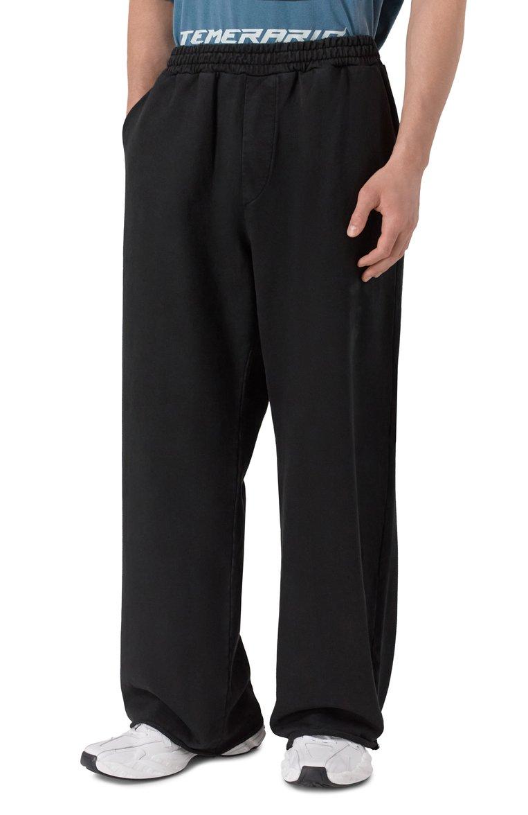 https://st-cdn.tsum.com/sig/9a0be0160fada0cb05a78c03cb8c319c/width/763/i/62/75/fc/20/03665dfc-72cf-11f0-b80d-b4969139ea48.jpg