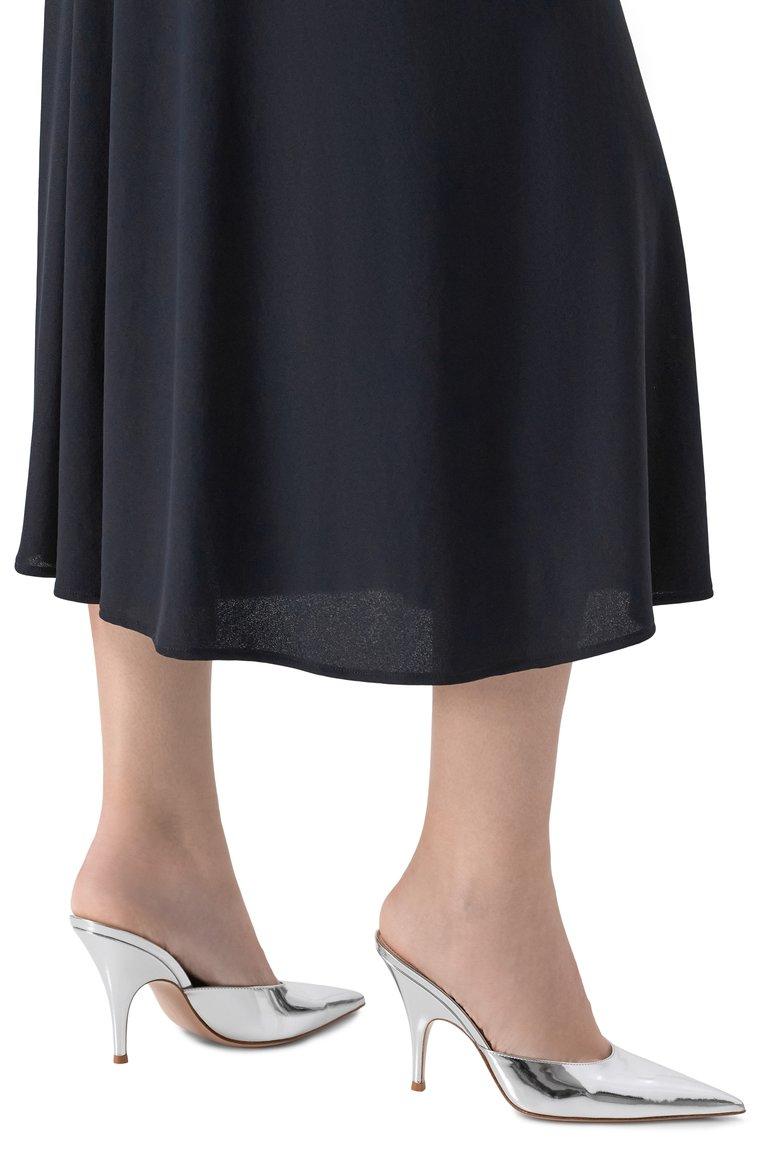 https://st-cdn.tsum.com/sig/9dc224461b058927775429587de9d377/width/763/i/d2/d0/da/c4/50385590-72f1-4979-a051-99990f59f67d.jpg