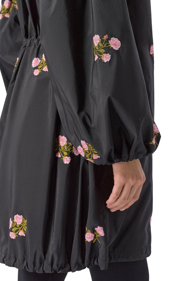 https://st-cdn.tsum.com/sig/9df3a3e3c2ec31b32f5612a8db3653cc/width/763/i/6b/42/59/f8/5dba3824-9baa-4d69-895b-8c9c55d914d9.jpg