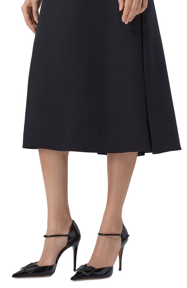 https://st-cdn.tsum.com/sig/9e262e62c80313e63396bbf65cada052/width/763/i/41/19/c3/7d/cfbf507f-0456-420b-b345-c2951d019098.jpg