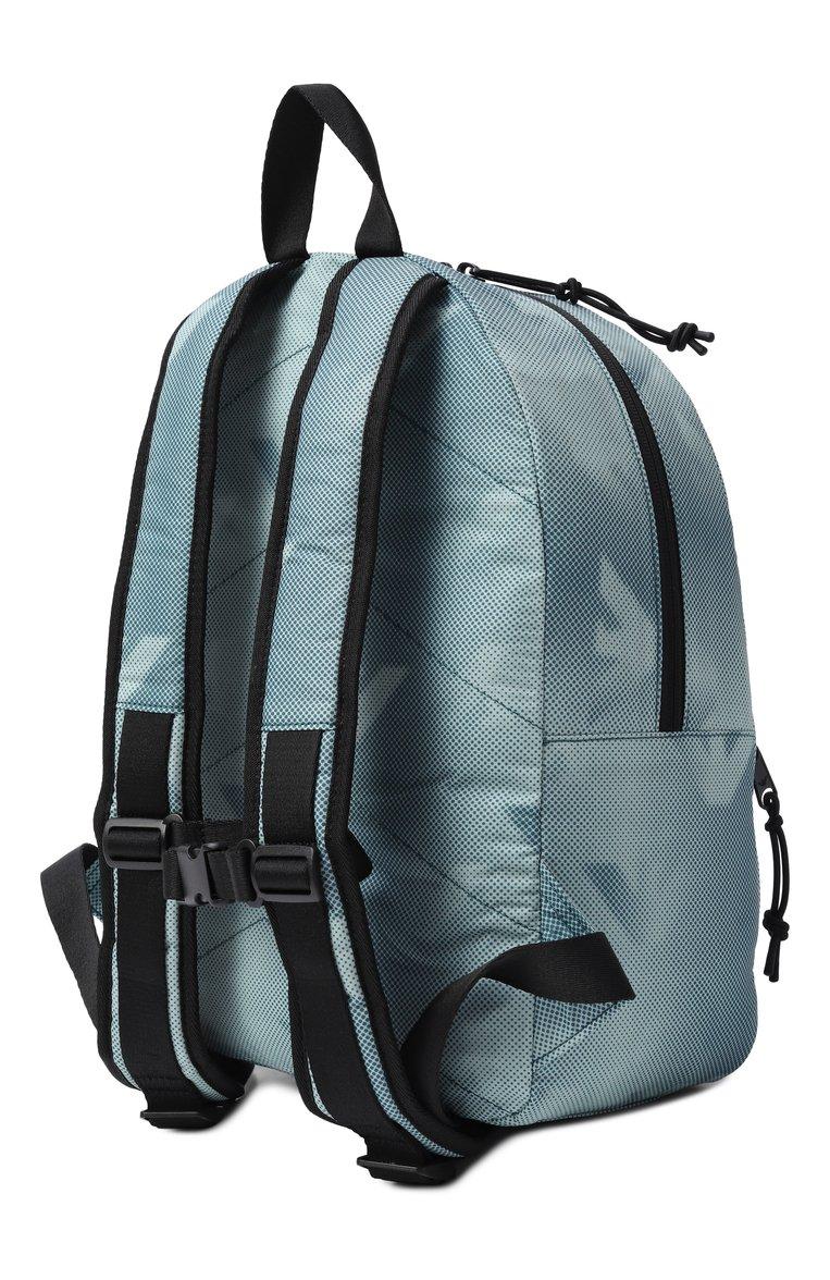 https://st-cdn.tsum.com/sig/9f804cb9bd74091a63f81c92105a428e/width/763/i/36/7d/5c/b7/74838fc8-d43b-11f0-b80d-b4969139ea48.jpg