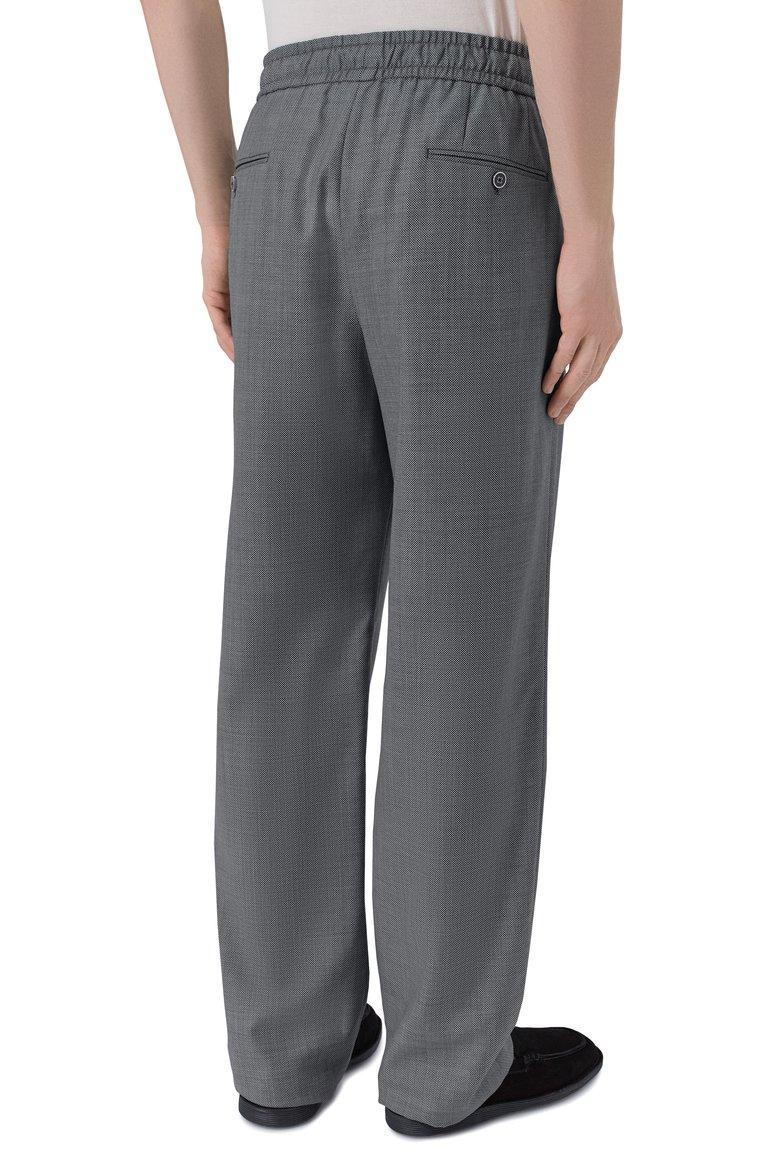 https://st-cdn.tsum.com/sig/a3380b1d88ae70d021782f02538d1869/width/763/i/e6/86/21/e6/40ea6514-5875-4a7d-bf10-0f67cb376bb6.jpg
