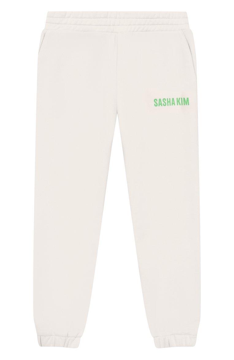 https://st-cdn.tsum.com/sig/a518b4db967d755c4c0c8c9290d7b8e3/width/763/i/3d/e1/ff/96/6a73d239-b4d1-11f0-b80d-b4969139ea48.jpg