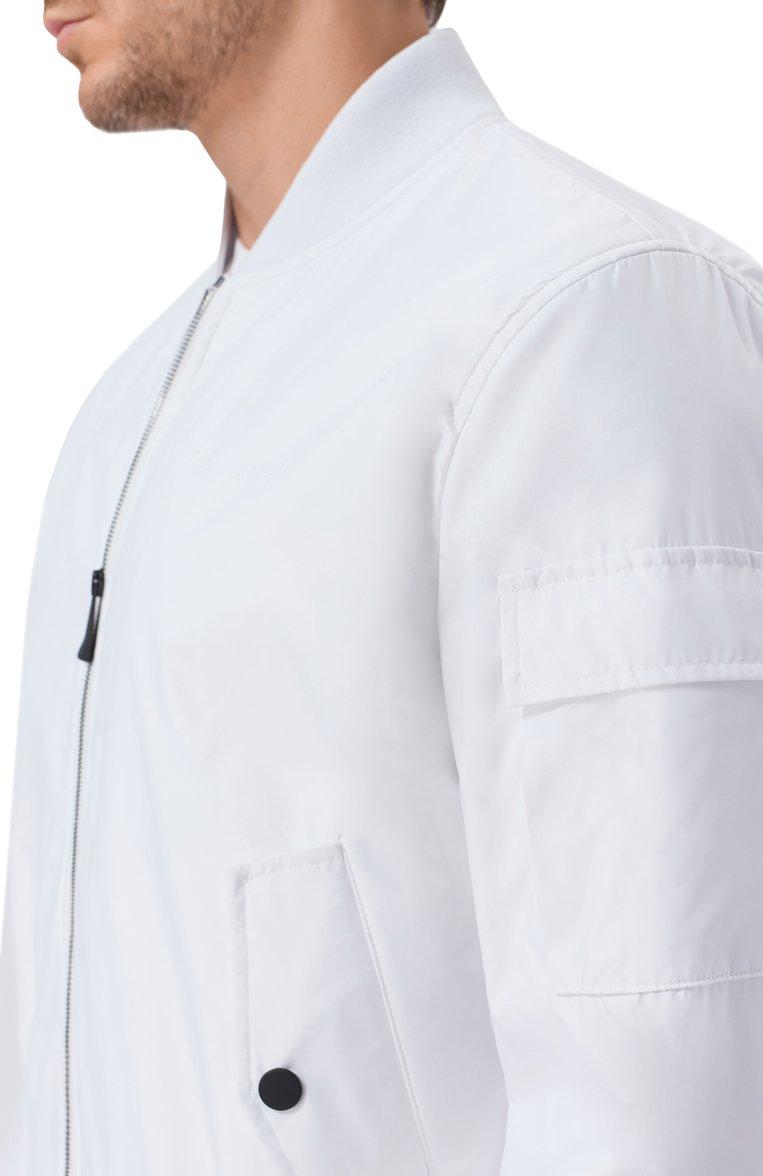 https://st-cdn.tsum.com/sig/ac258ef444663d07e94308915d28b515/width/763/i/d2/98/e4/dd/c094e427-248c-49b2-b101-57c528f6a130.jpg