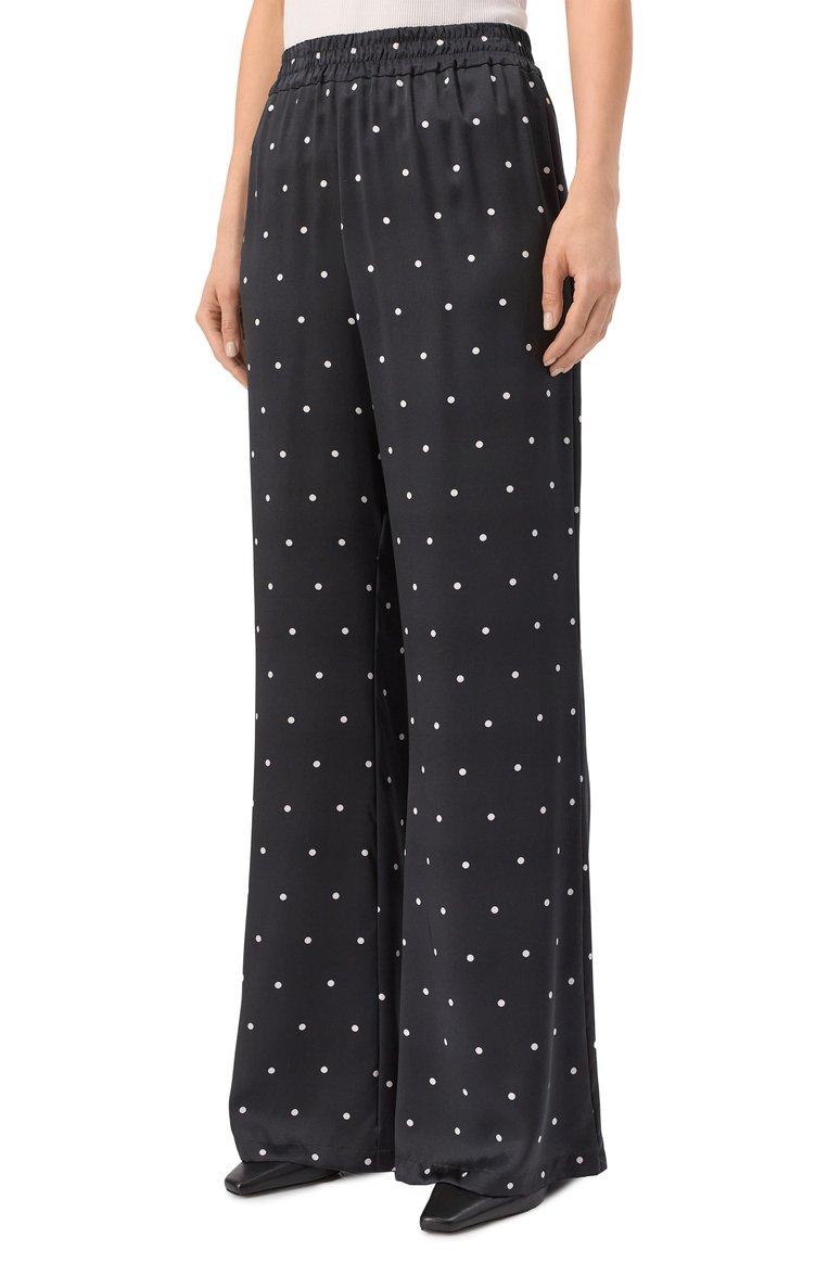 https://st-cdn.tsum.com/sig/ae3e22f6deb5770638234c6b92276141/width/763/i/90/d8/88/85/2f2e0009-2a7e-11f0-b80d-b4969139ea48.jpg