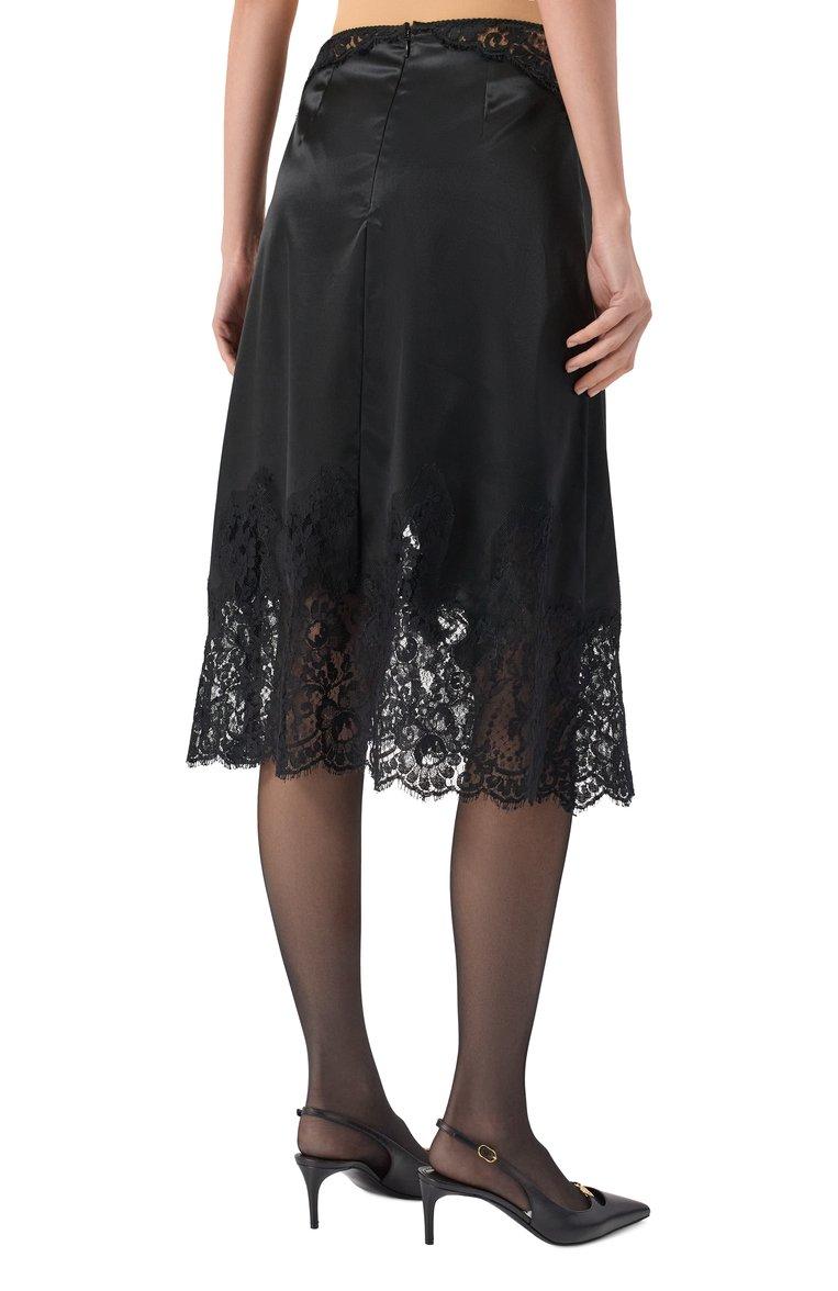 https://st-cdn.tsum.com/sig/b27c8bfd386ce2b407844b6251ec4b53/width/763/i/9d/a6/18/cc/55ec8493-8d6c-11f0-9da0-b4969139e7f0.jpg
