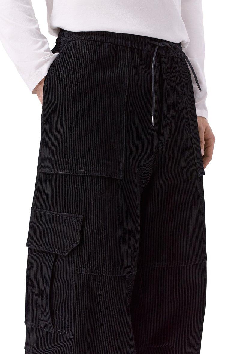 https://st-cdn.tsum.com/sig/b2852b788864cea6d17353a26ff633b2/width/763/i/23/d7/d6/f0/12f61d31-0675-11f1-b80d-b4969139ea48.jpg