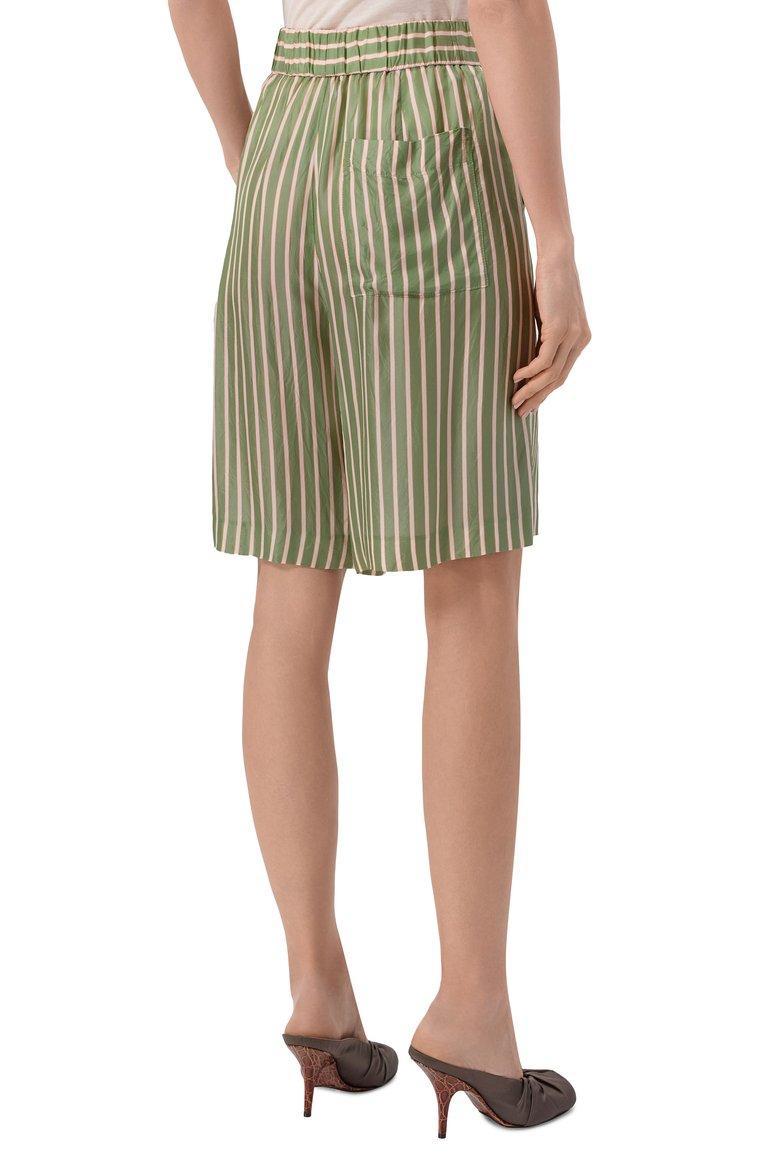 https://st-cdn.tsum.com/sig/bfb3c0903cb299a010ccf4a190cd7bce/width/763/i/ff/17/b7/81/7a847fbb-3933-4459-b862-00b3eacd2e16.jpg