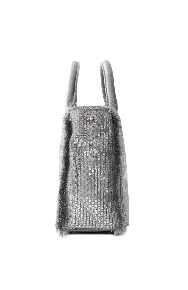 https://st-cdn.tsum.com/sig/bfd9f8f594640afdf616f7fca9d6534c/width/763/i/64/52/01/b8/8e39ec26-da7a-11f0-b80d-b4969139ea48.jpg