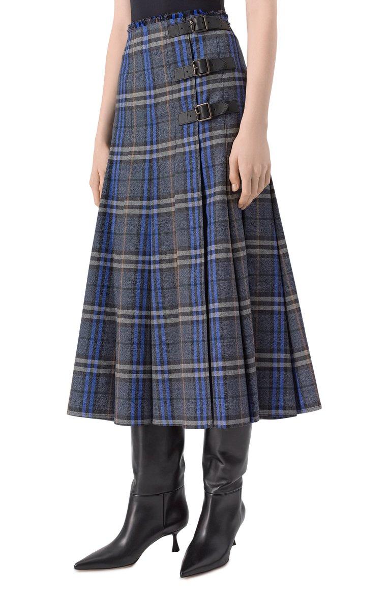 https://st-cdn.tsum.com/sig/bffd612caa303b50ce29f78513a422a3/width/763/i/73/69/d6/9b/857c5f4e-f5ed-11f0-b80d-b4969139ea48.jpg
