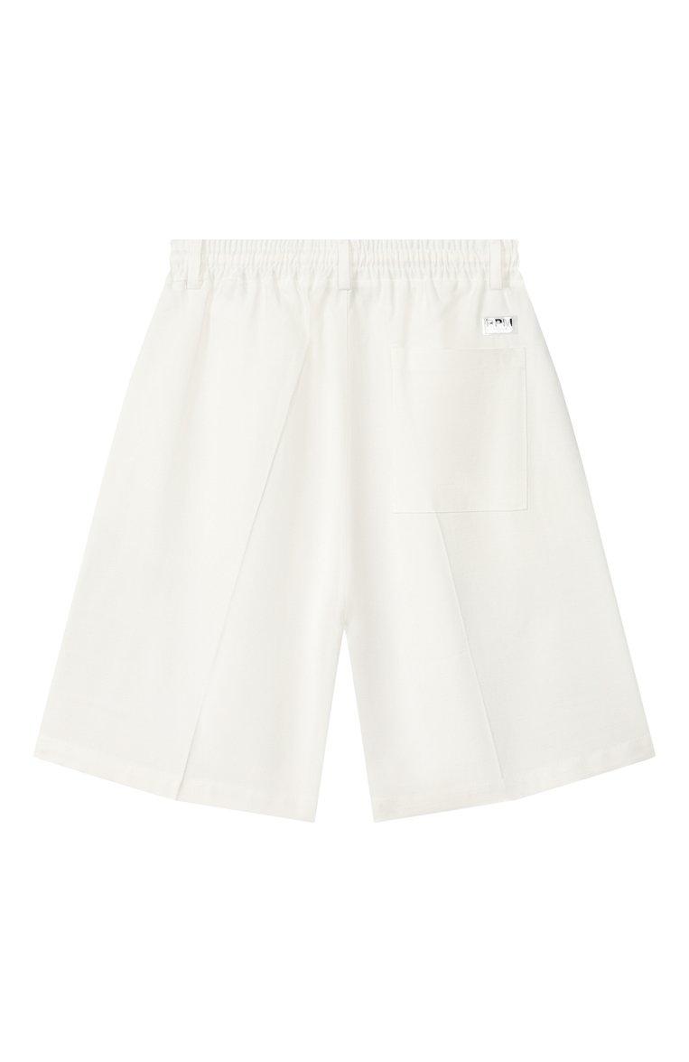 https://st-cdn.tsum.com/sig/c65e754de6ab4335557274e8ccce82d4/width/763/i/ce/2e/51/c3/492415a1-ce94-4273-a3fb-79f0b60867ff.jpg