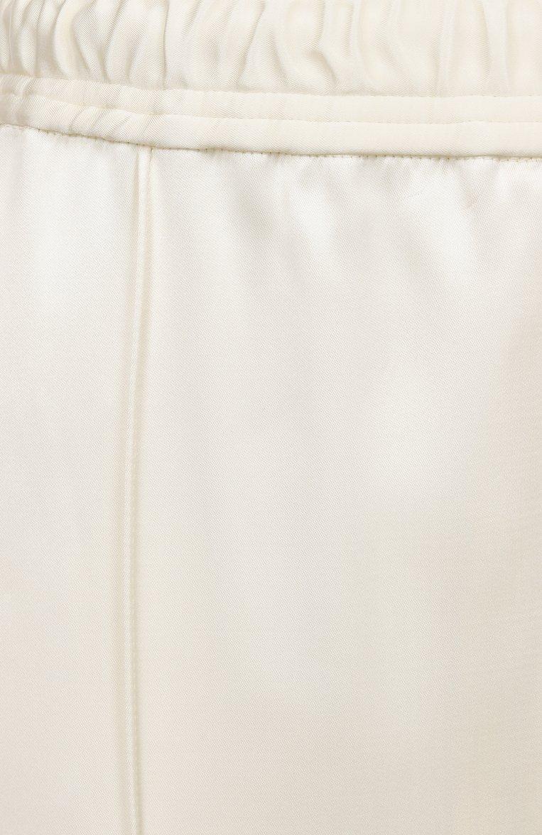 https://st-cdn.tsum.com/sig/cdcc45a5dbfa6e759718f30b50058c67/width/763/i/ee/48/0f/78/8bbcc967-42c1-11f0-b80d-b4969139ea48.jpg