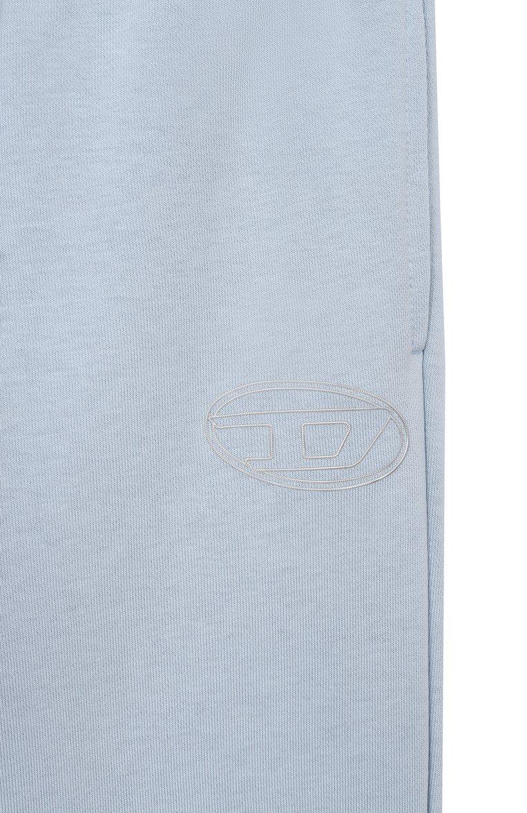 https://st-cdn.tsum.com/sig/cf9ce3e6ba4a131887eb92e561ba77f2/width/763/i/c3/e8/bd/1f/e99fcdbc-38f2-4053-b8f0-83a92e31a2e3.jpg