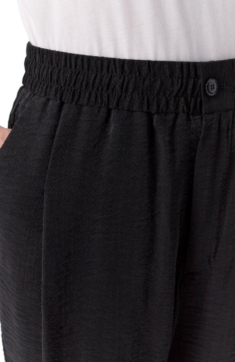 https://st-cdn.tsum.com/sig/d0ae6e2428b380390d3c86f76219ccf6/width/763/i/c0/cd/66/4b/eb632373-34ba-11f0-b80d-b4969139ea48.jpg