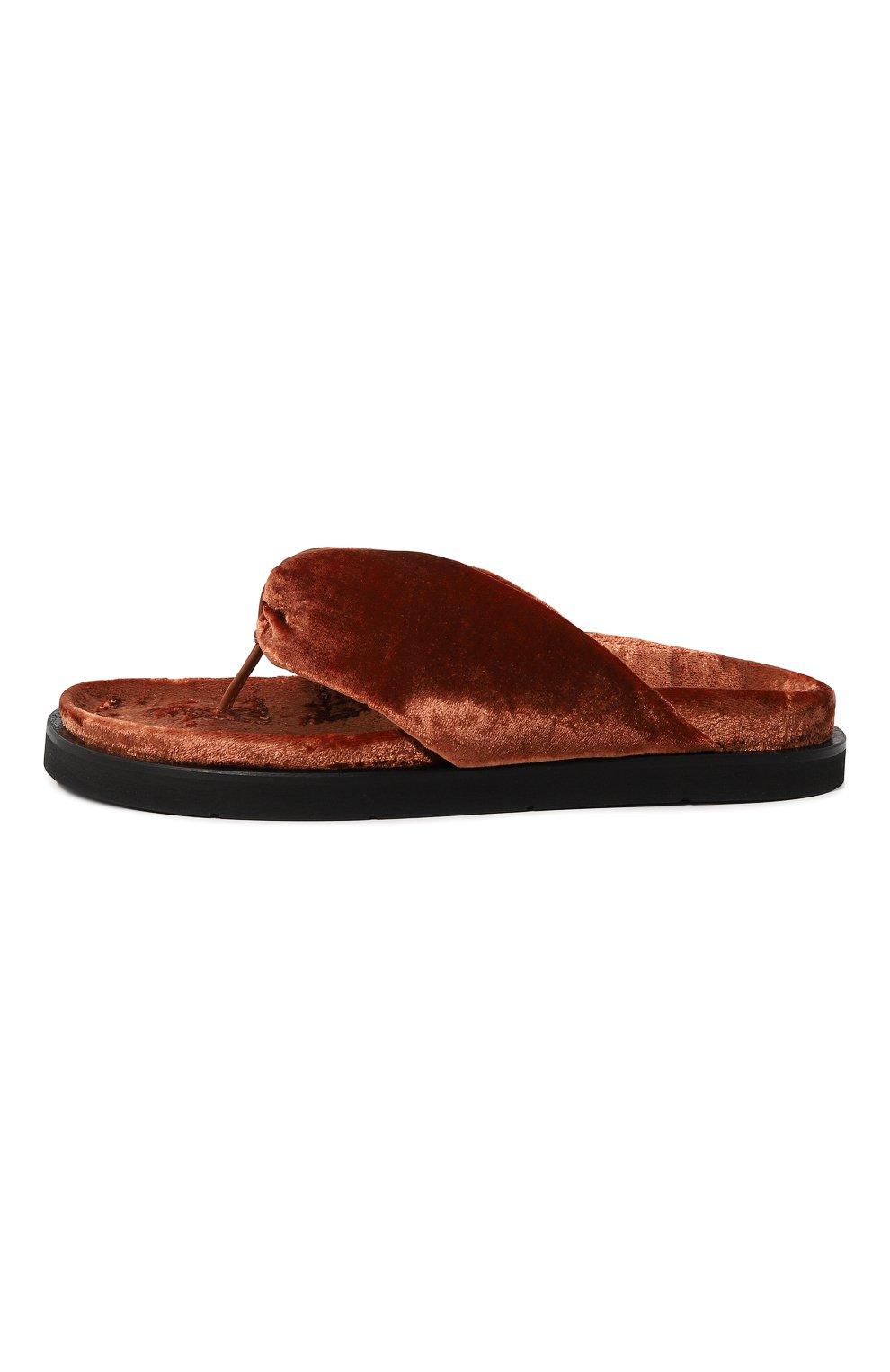 https://st-cdn.tsum.com/sig/d4e5f66d2bf319e8b9d14eb6144e39be/width/1526/i/cc/18/30/d9/cc1830d9-4974-352a-85f8-90725e8ab10c.jpg