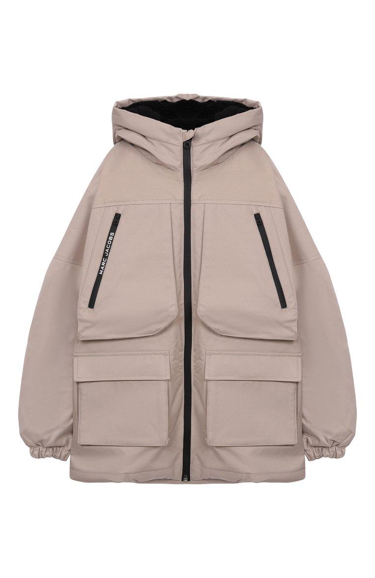 https://st-cdn.tsum.com/sig/db0403c9a62a58fbca8d9af1a9ad0303/width/763/i/d9/d9/ae/28/5f703812-d9cb-42f9-927f-d02c7119f38a.jpg