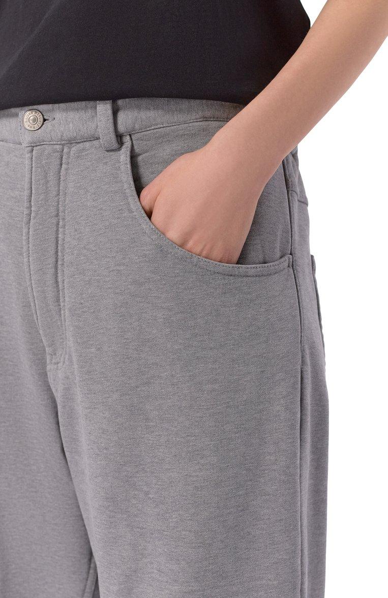 https://st-cdn.tsum.com/sig/dcbfe16d1154d3f6b324f85f37f1acbb/width/763/i/e2/d6/2a/67/e39f0c57-eaf6-11f0-a839-b4969139e814.jpg