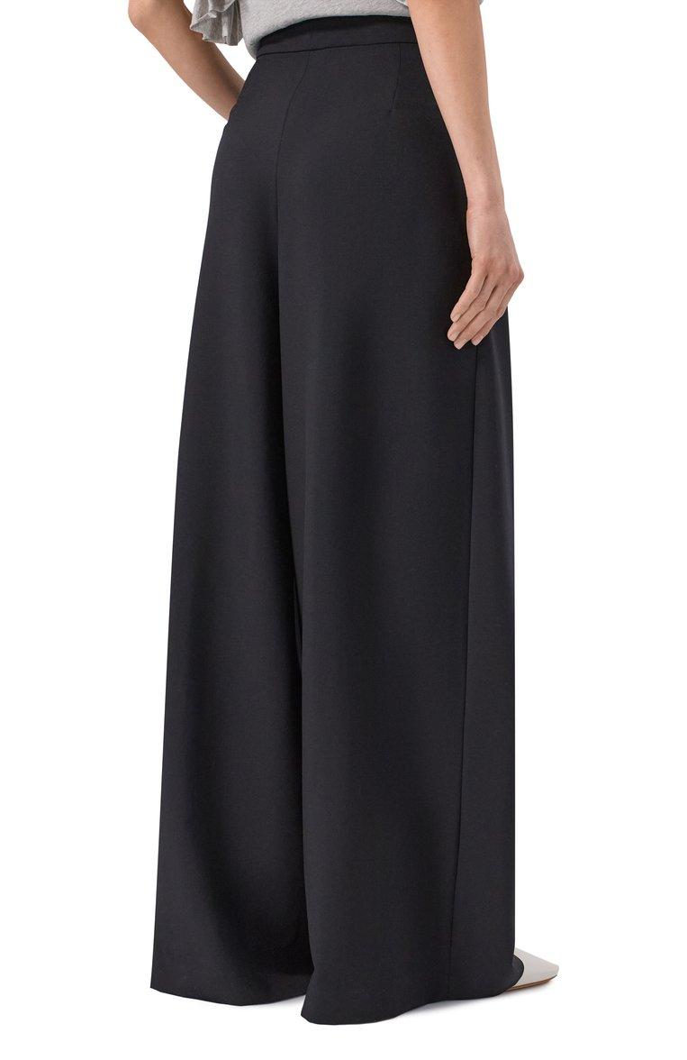 https://st-cdn.tsum.com/sig/e0239a13c947228f68e5884fa04cf073/width/763/i/4a/91/98/30/6d283725-c356-46af-9899-b26bfaecb144.jpg