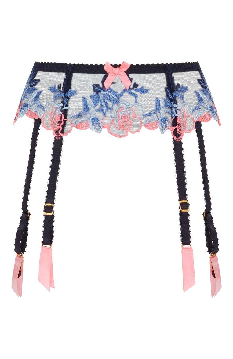 https://st-cdn.tsum.com/sig/e64fef6b533acdf14f26ebf9f76e17cd/width/763/i/19/45/38/f7/1a052062-66ee-4f45-8268-42278561d996.jpg