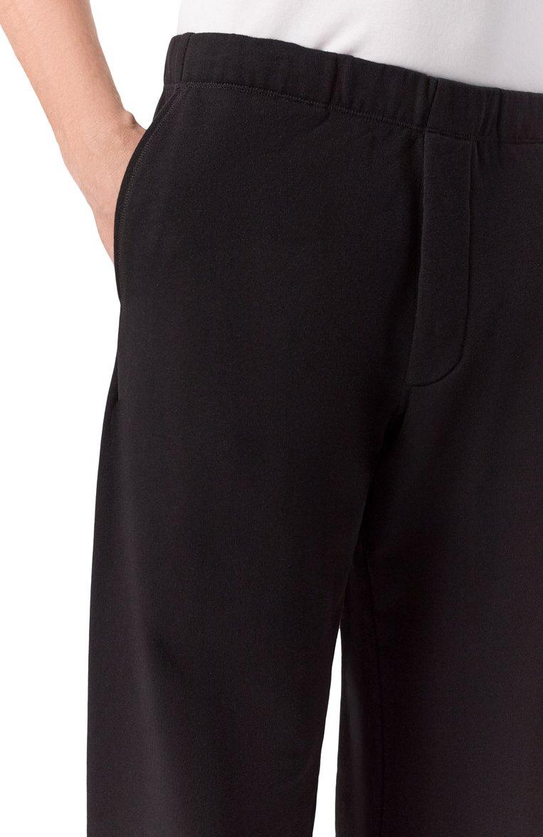 https://st-cdn.tsum.com/sig/fcca32369c5801b8b0e52c91a4d5440f/width/763/i/56/3a/67/cd/c1601147-f611-11f0-a839-b4969139e814.jpg