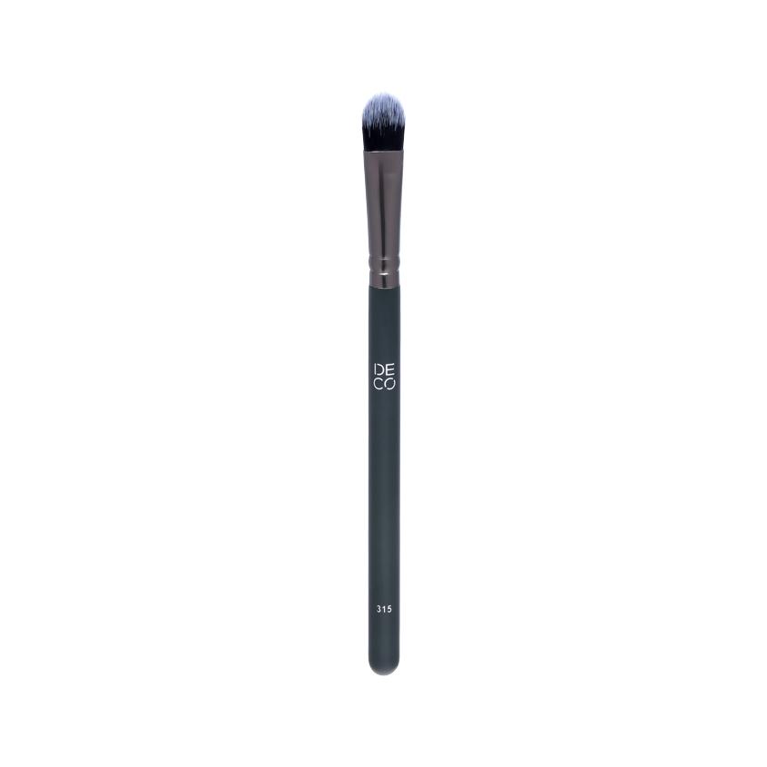 Кисть `DECO.` MAKE UP BRUSH EYES универсальная для теней и консилера синтетическая №315