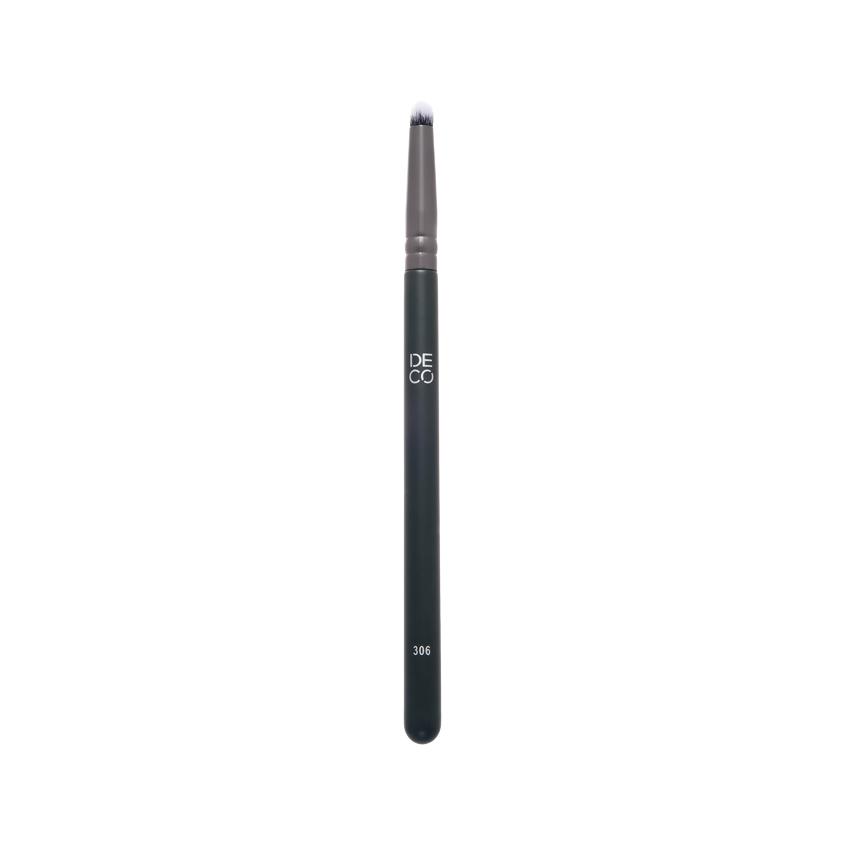 Кисть `DECO.` MAKE UP BRUSH EYES для нанесения теней и растушевки карандаша синтетическая №306